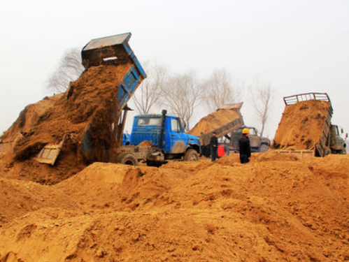 土石方工程中，什么措施去保障安 全问题?